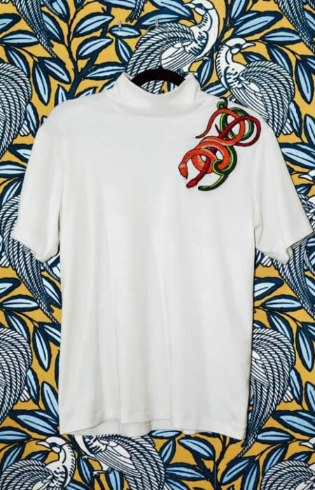 NCM Bähr Theodora T-Shirt weiß mit Schlangen-Stickerei