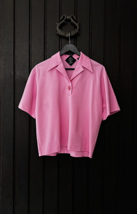 modernes Damen Poloshirt kurzarm mit satement knopf