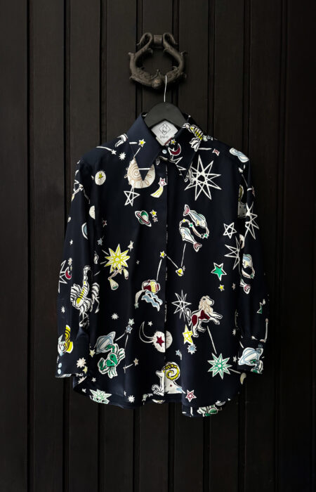 Seiden-Hemdbluse mit Sternzeichen-Print