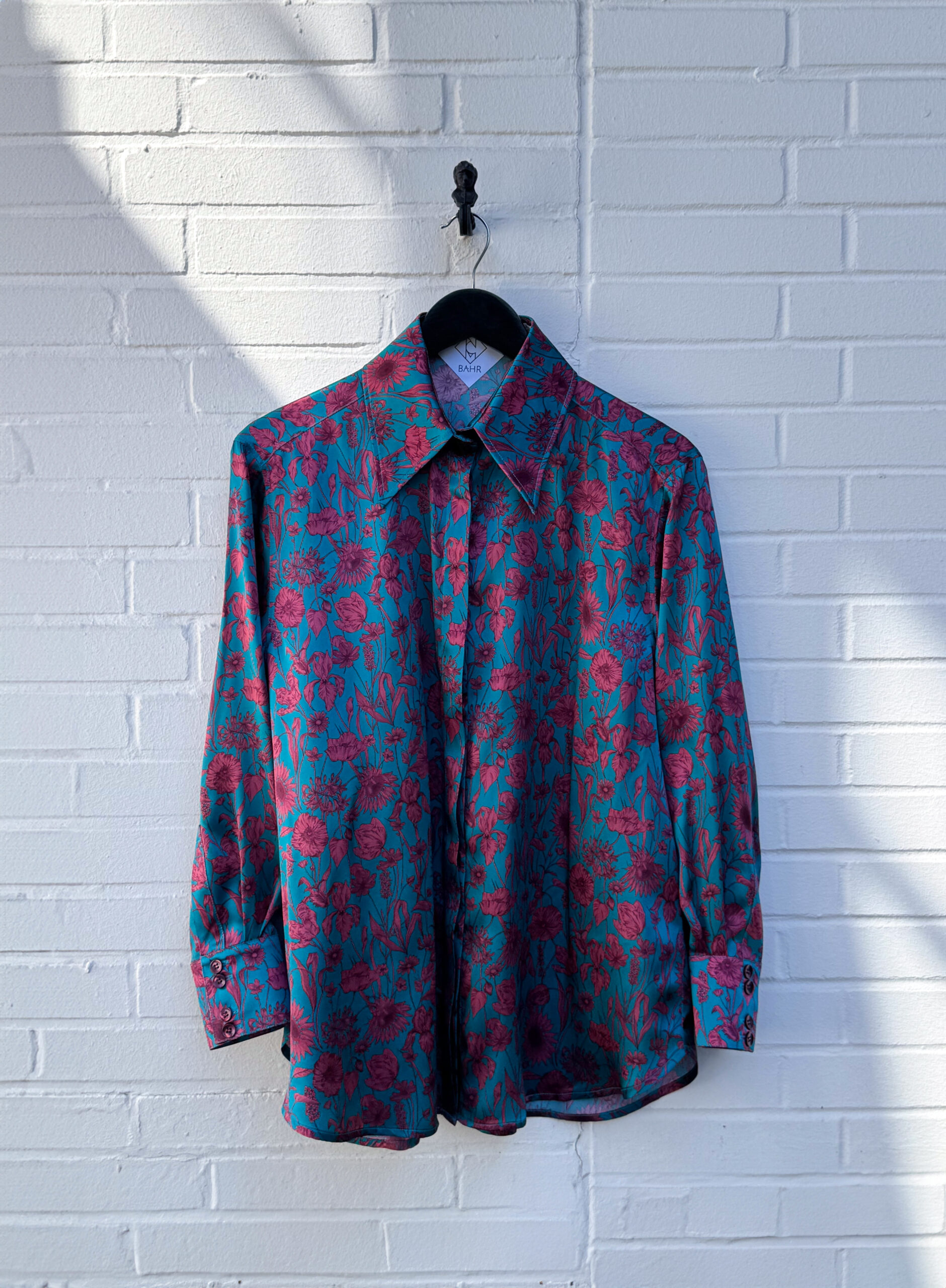 Seidenbluse mit dunkelrotem Blütenmuster petrol Damenbluse